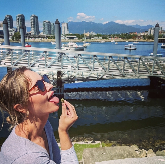 Meet your Posher, Kirstie - Picture 2 of 9